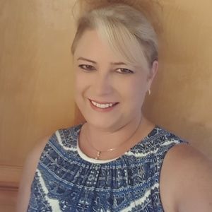 Meet your Posher, Val